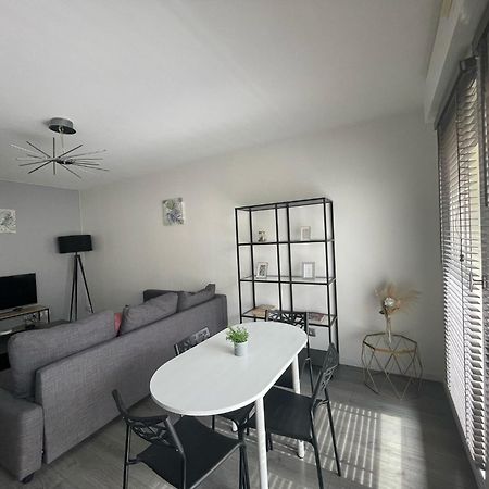City & Cosy, Lyon Charcot- Wifi - Lave Linge - Balcon - Parking Eksteriør bilde